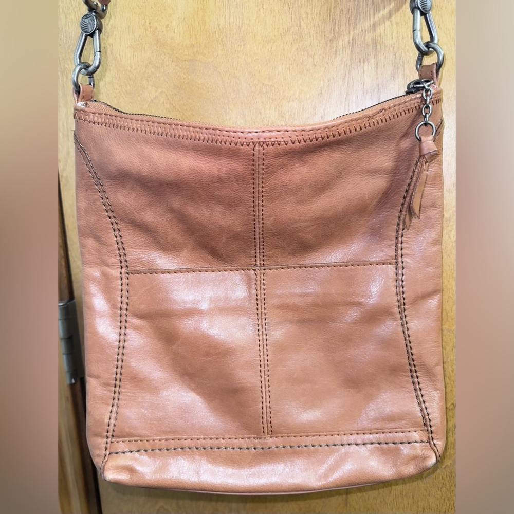 The Sak Iris Crossbody w Guitar Strap - Tobacco